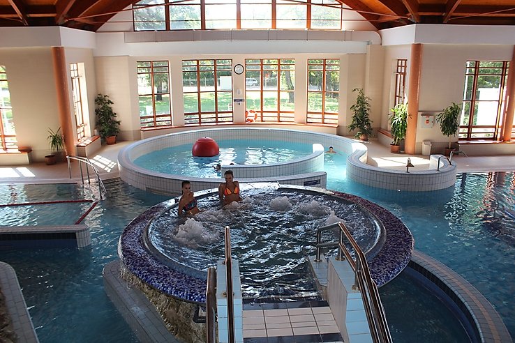 Mezőkövesd, Zsóry fürdő.