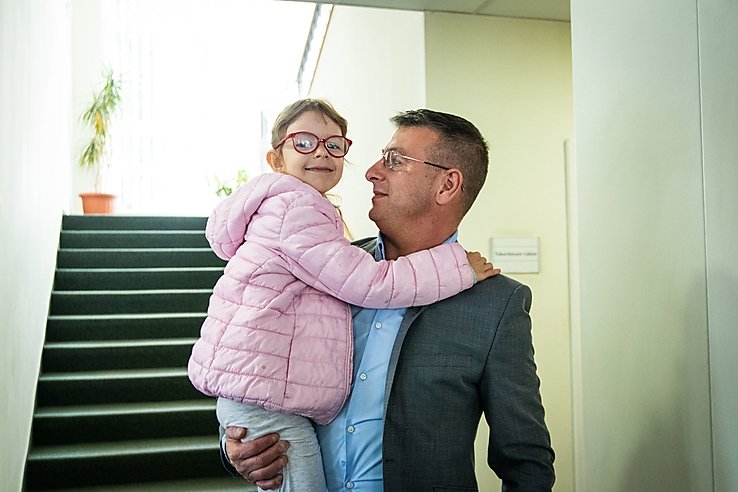 A Miskolc holding cégcsoport is segít Annának