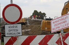 Y-híd: lassan csak hűlt helye marad a régi felüljárónak