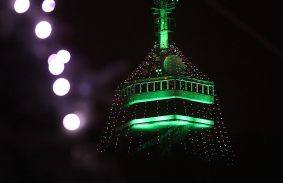 Az ország legnagyobb karácsonyfája lett az Avasi kilátó