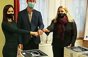 Nyomtatókat adományozott a MIVÍZ a MESZEGYI-nek