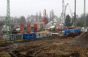 Y-híd: tartják az ütemtervet