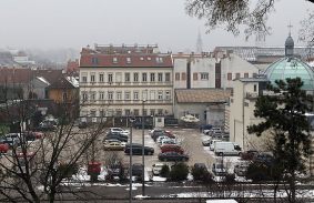 Avalon: máshol lesz az irodaház, a főtéri épületet pedig újratervezik