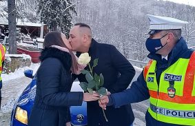 Ilyet még nem látott Lillafüred: Valentin-napi lánykérés, rendőrökkel