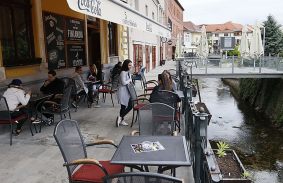 Újabb városi kedvezmény a vendéglátósoknak