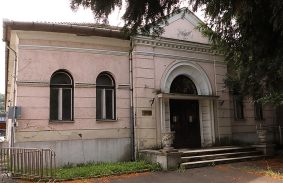 MEGÚJUL A POLGÁRMESTERI HIVATAL PETŐFI UTCAI ÉPÜLETE