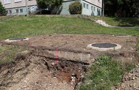 FOLYTATÓDIK A TÁVFŰTÉS CSŐCSERÉJE AZ AVAS II. ÜTEMBEN, A SÁLYI UTCÁNÁL