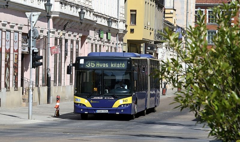 A korlátozások miatt drasztikusan visszaesett az MVK utasforgalma