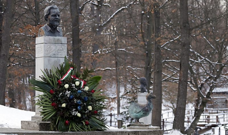 Gerald Durrellre emlékeztek a miskolci állatkertben