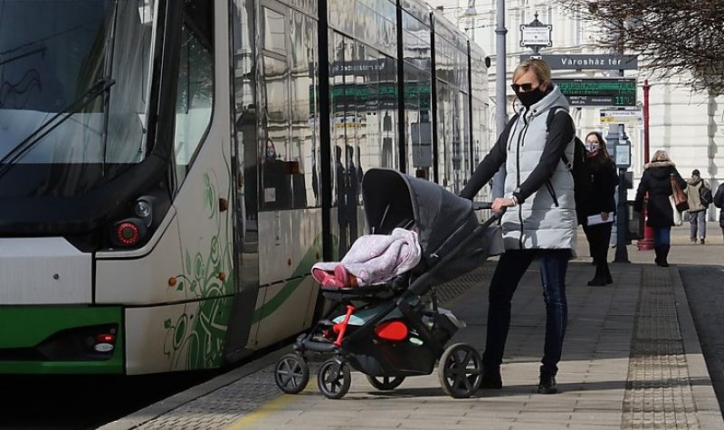 Egyelőre nem vezetheti be új díjtételeit az MVK
