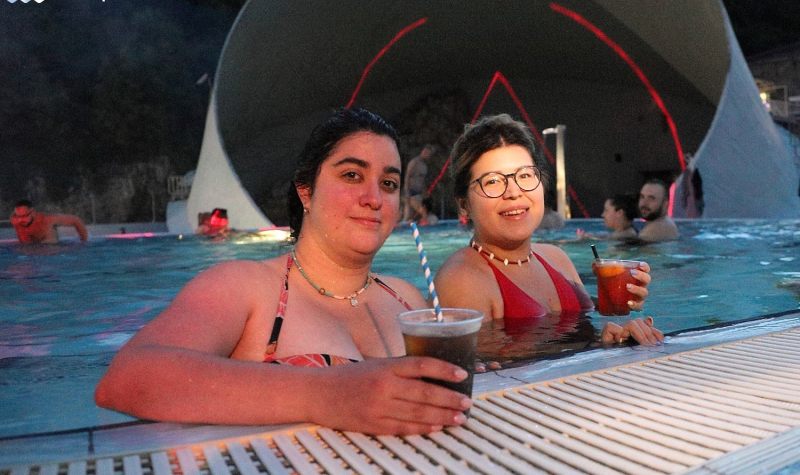 Frissítő romantika éjszakánként a miskolci fürdőkben