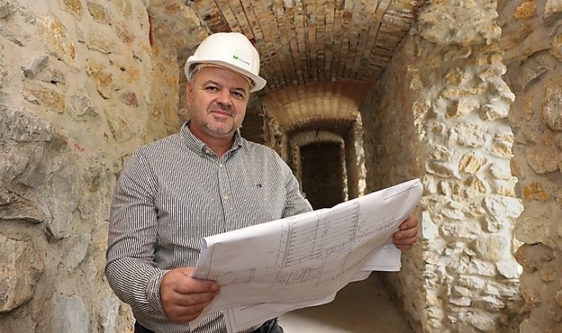 Tóth Tibor beruházási, építési és karbantartási igazgató. | Fotó: Mocsári László