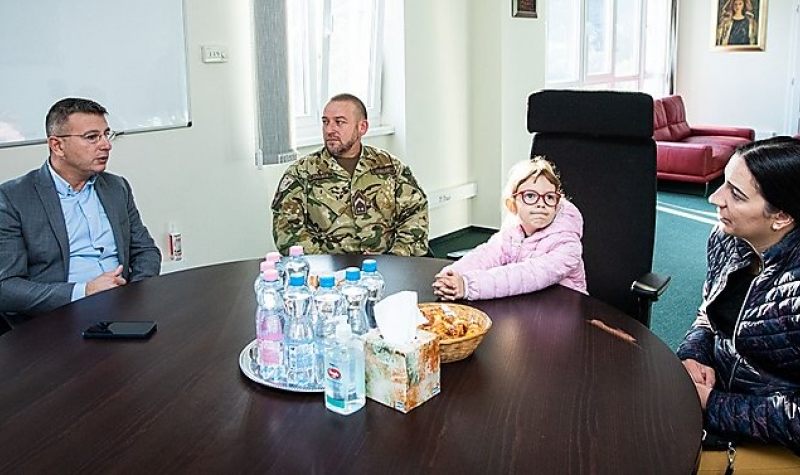 A Miskolc holding cégcsoport is segít Annának