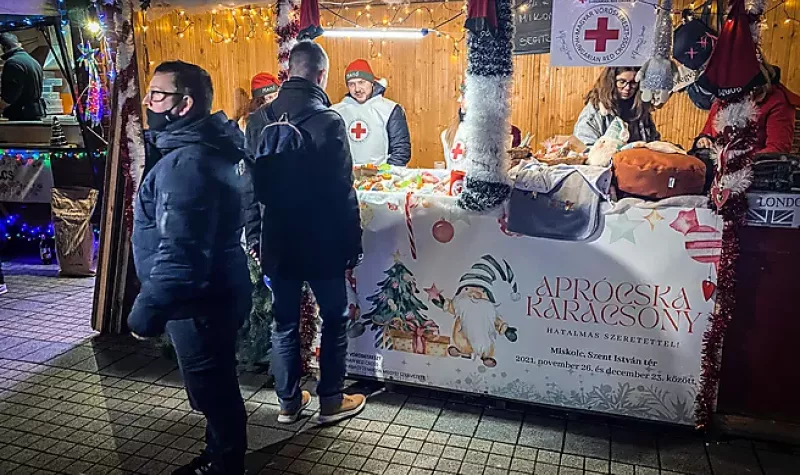 Aprócska Karácsony – a Magyar Vöröskeresztnek segítettünk