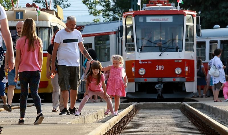 KÉT ÉV UTÁN NYÍLTAK KI ÚJRA AZ