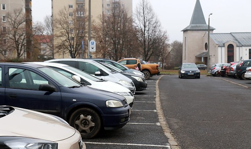 A MISKOLCIAK FELE ONLINE PARKOL